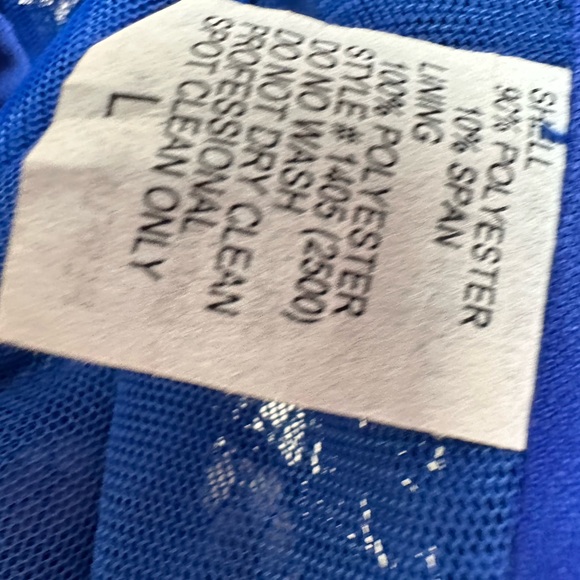 Two piece gown - Picture 6 of 6